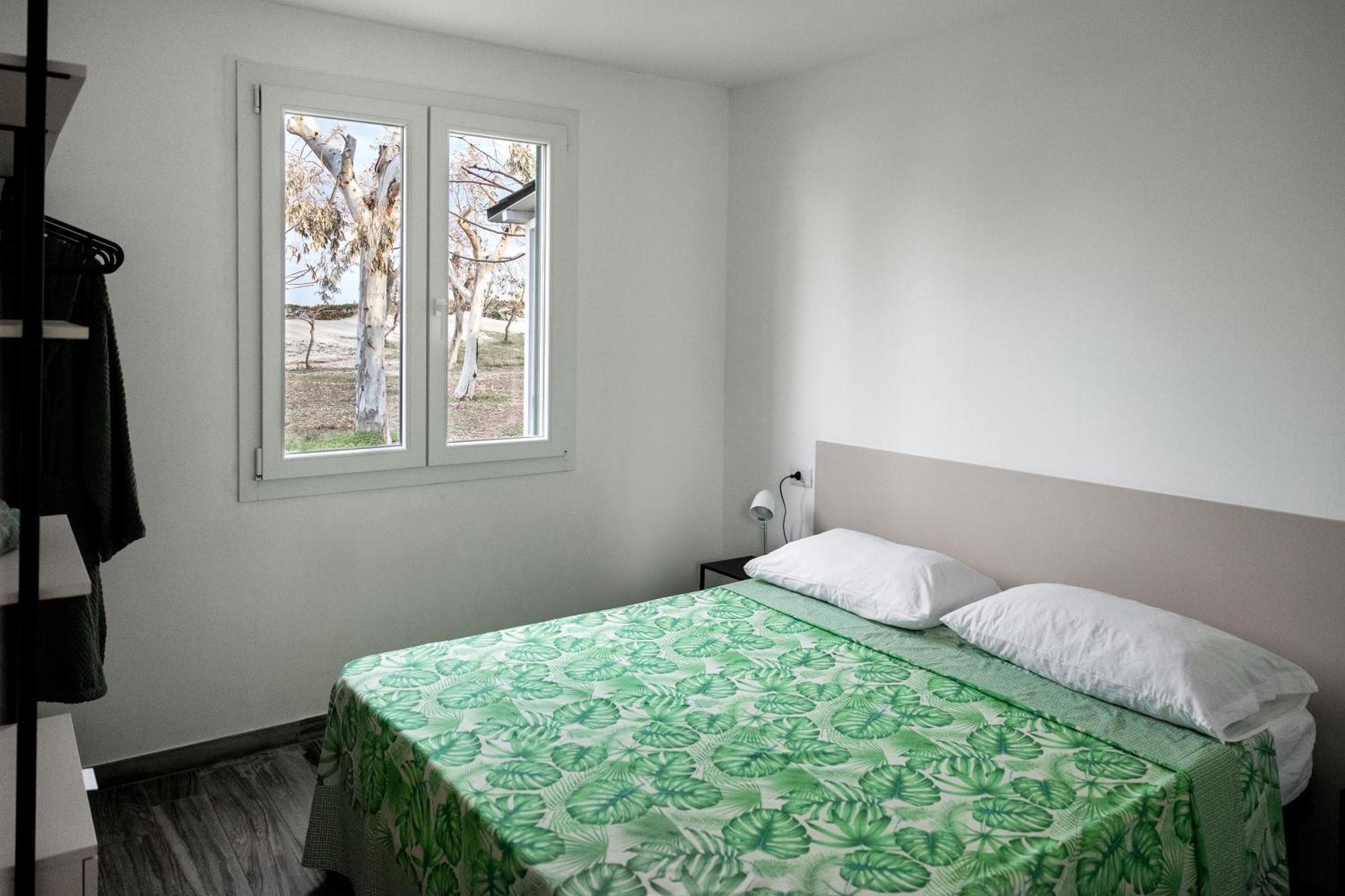 Villaggio Camping Poseidon - Bungalows & Rooms With Sea View In Nature Santa Caterina Dello Ionio Marina ภายนอก รูปภาพ